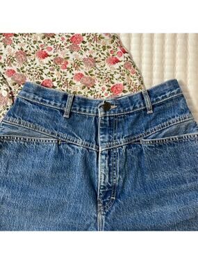 Bon Jour Vintage 'Baggy' Jeans Size 13 (~ size 6 present day) Waist 28" Hips 40"